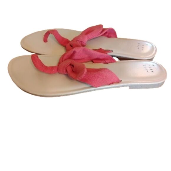 A new day women's red tan open toe slip on flat flip flops size 8 casual syle - Picture 3 of 6